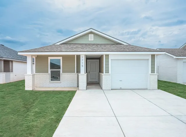 $177,000 | 1603 North Clinton Avenue, Lubbock, TX 79416