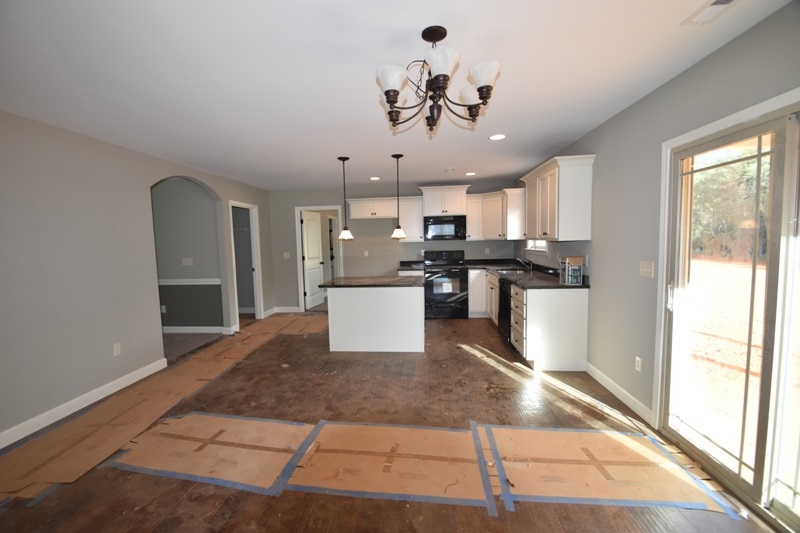 505 Gibbs Road Wellford, SC 29385 - Photo 5 of 16 Gallery Image 5