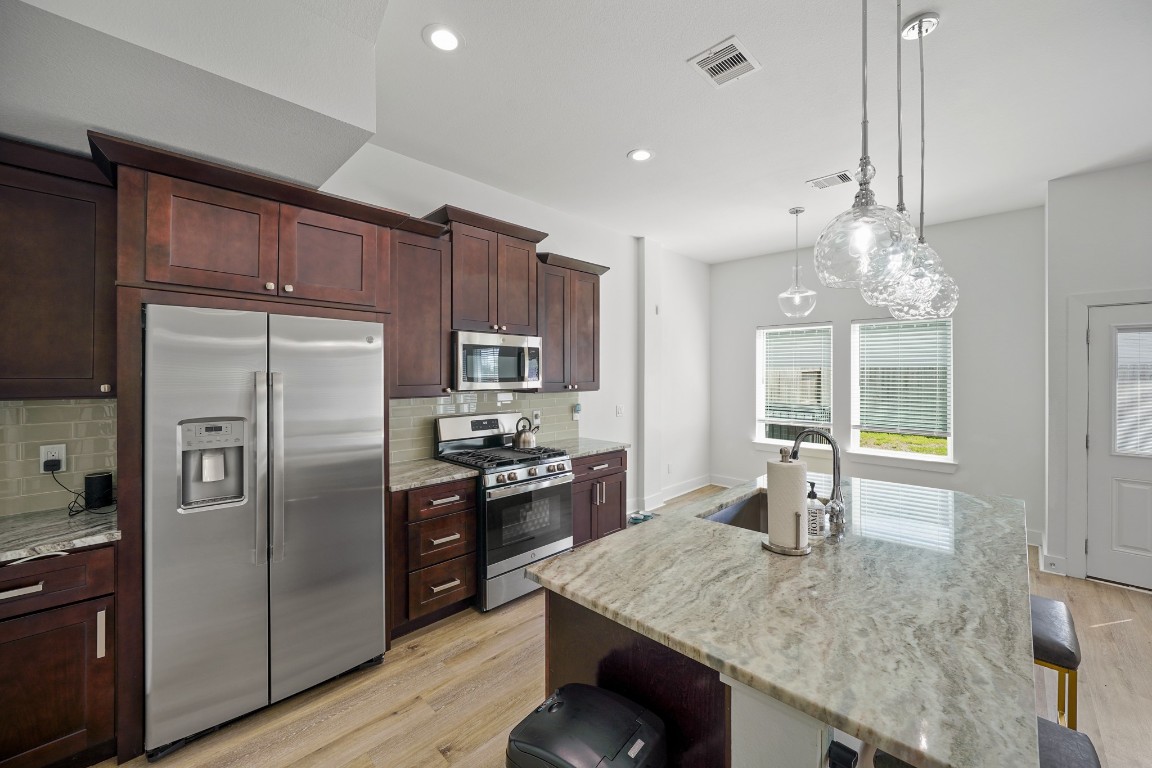 4402 McKinley Street, Unit B Houston, TX 77051 - Photo 4 of 21 Fully appointed kitchen....all appliances stay