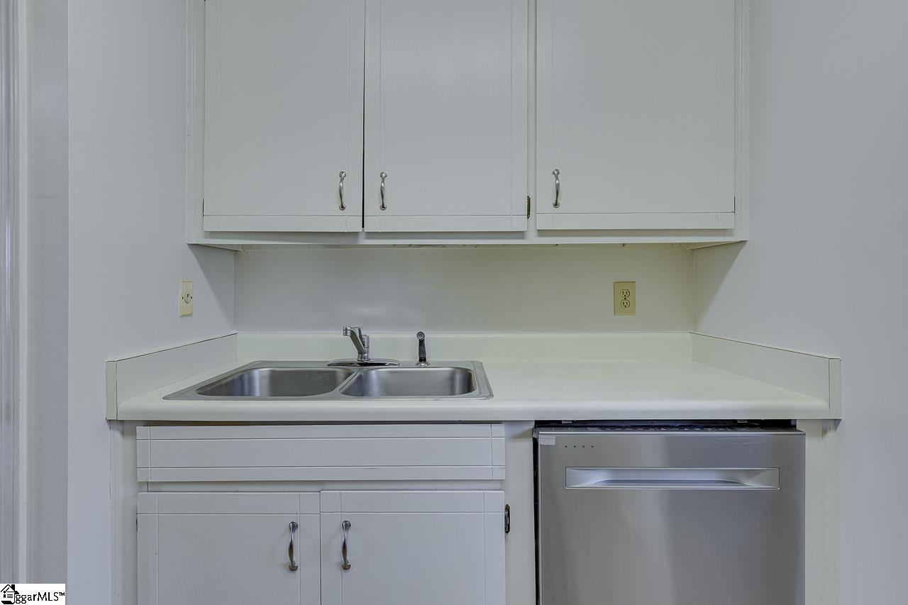 410 John Street, Unit A Greer, SC 29651 - Photo 9 of 20