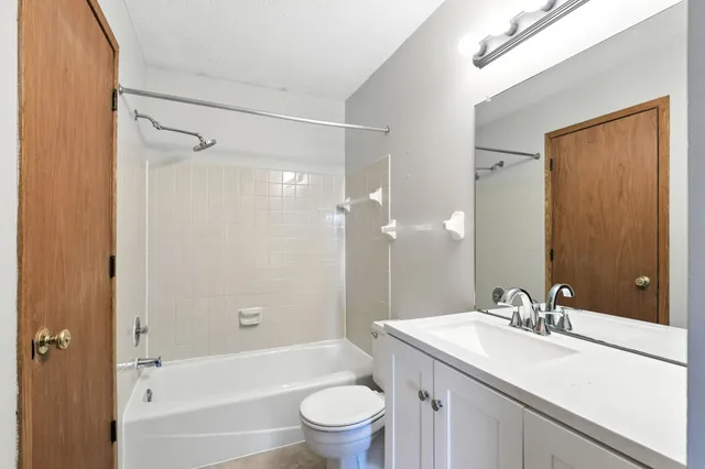 $389,900 | 2515 Lindbergh Drive, Minnetonka, MN 55305