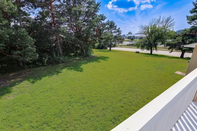 $389,900 | 2515 Lindbergh Drive, Minnetonka, MN 55305