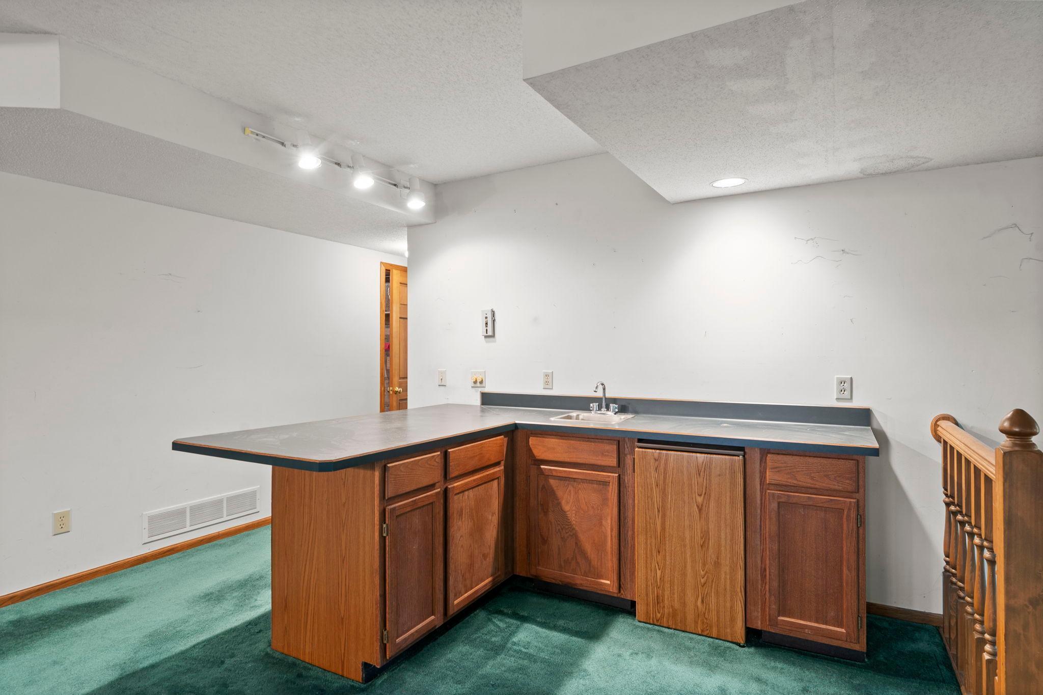 7890 Guild Court Apple Valley, MN 55124 - Photo 28 of 36