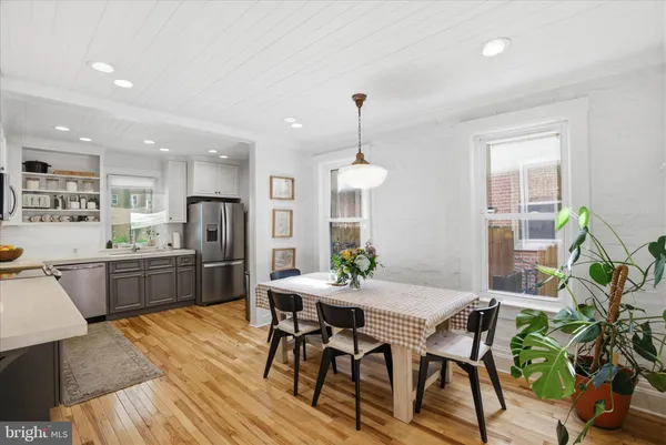 $299,900 | 828 East Chestnut Street, Lancaster, PA 17602