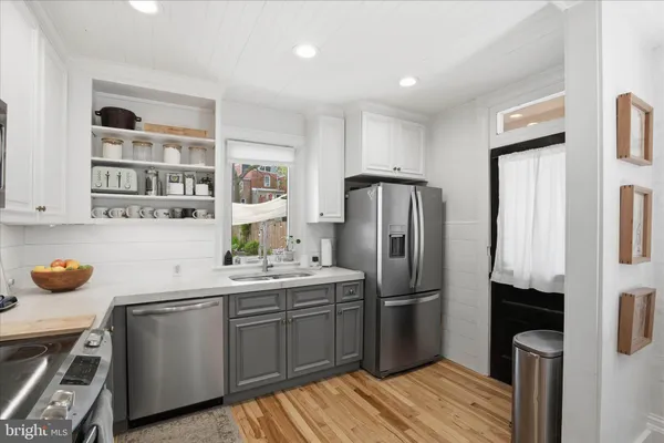 $299,900 | 828 East Chestnut Street, Lancaster, PA 17602