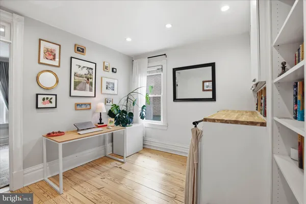 $299,900 | 828 East Chestnut Street, Lancaster, PA 17602