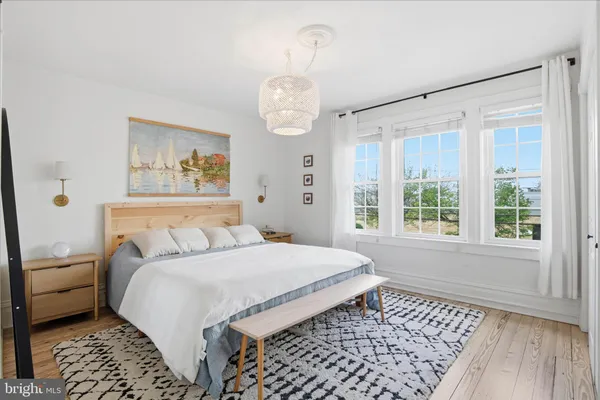 $299,900 | 828 East Chestnut Street, Lancaster, PA 17602