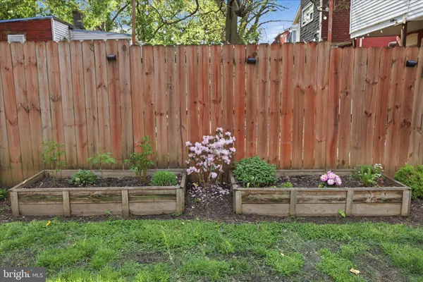 $299,900 | 828 East Chestnut Street, Lancaster, PA 17602