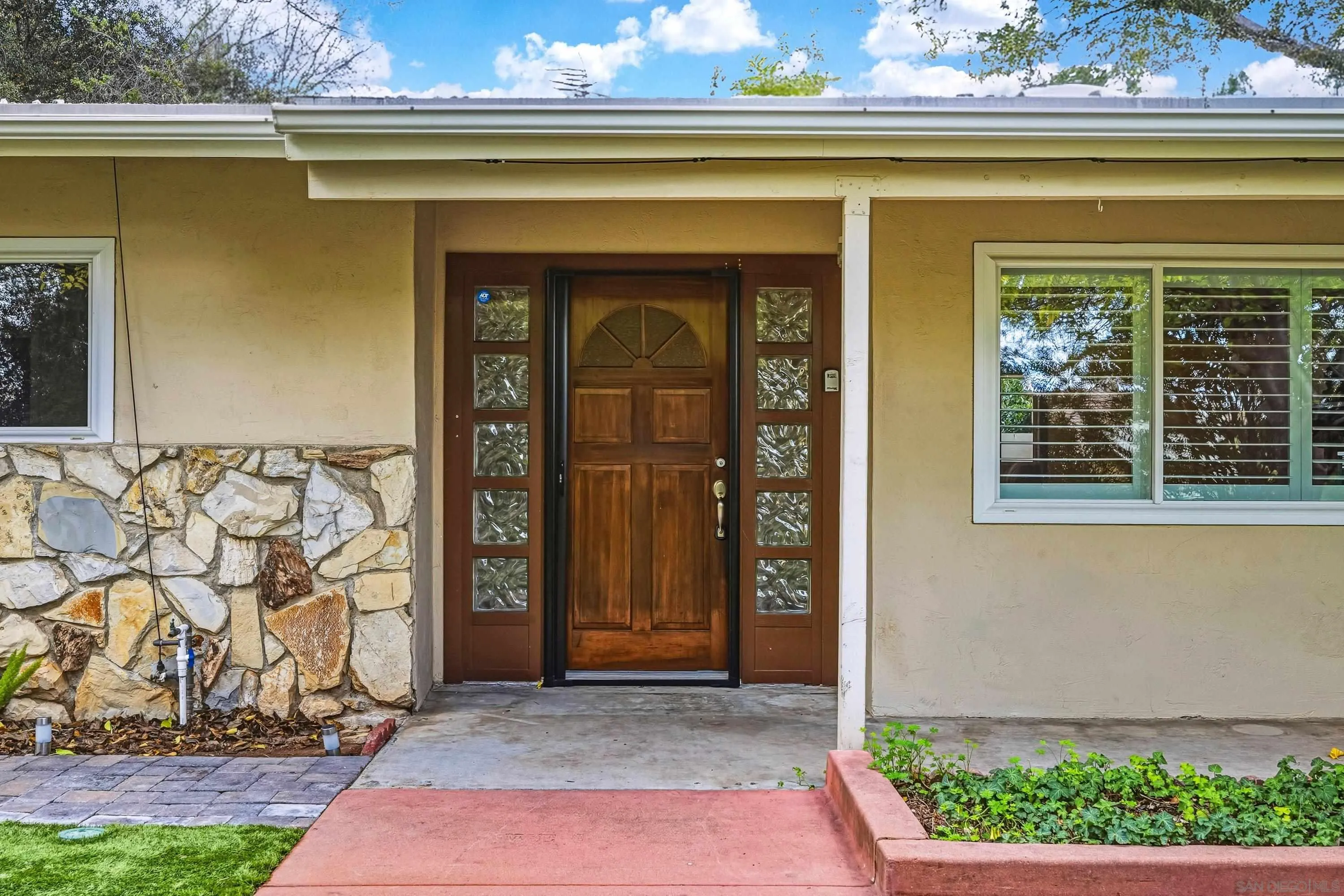 1491 Louise Drive Alpine, CA 91901 - Photo 3 of 45