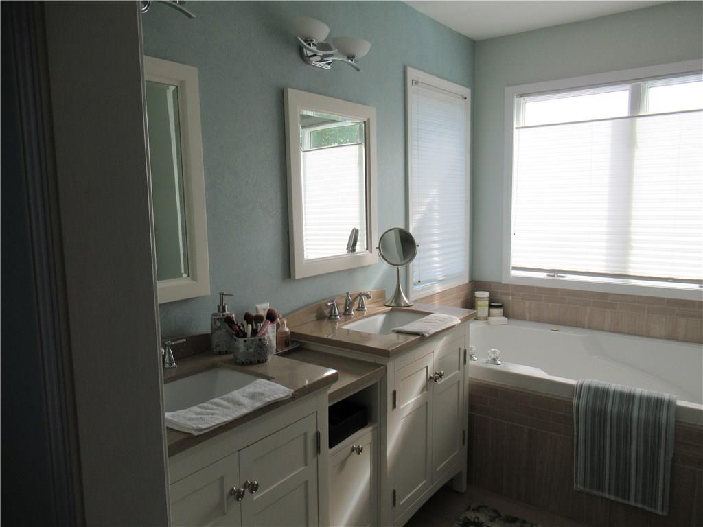2211 Reston Lane Columbus, IN 47203 - Photo 15 of 38 Gallery Image 15