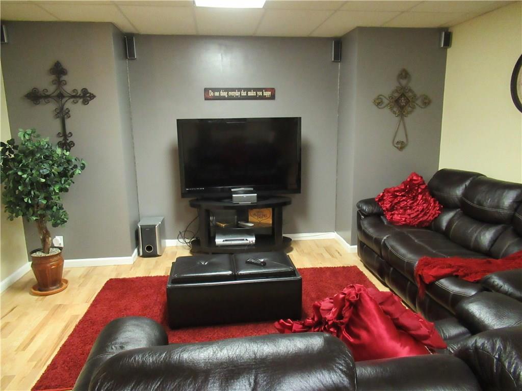 2211 Reston Lane Columbus, IN 47203 - Photo 22 of 38 Gallery Image 22