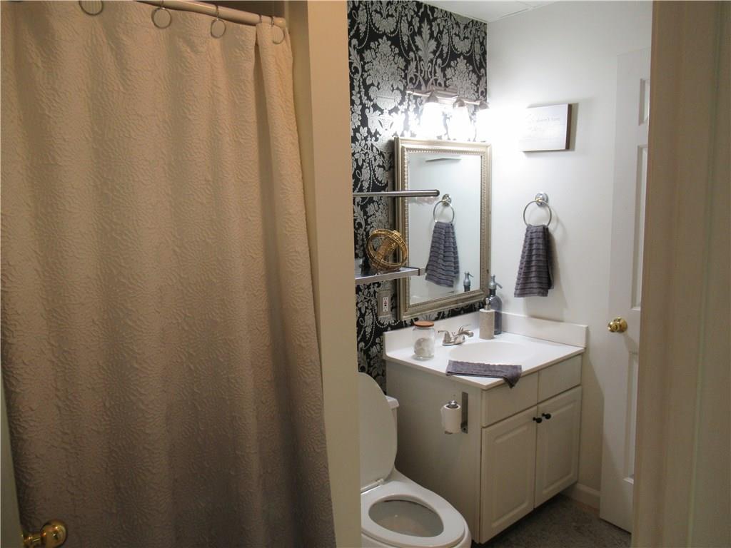 2211 Reston Lane Columbus, IN 47203 - Photo 25 of 38 Gallery Image 25