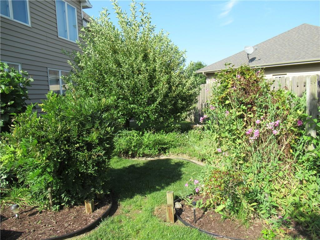 2211 Reston Lane Columbus, IN 47203 - Photo 28 of 38 Gallery Image 28