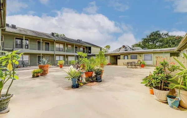 $1,150 | 101 Stratford Street, Unit 103, Houston, TX 77006