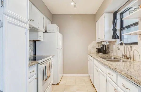 $1,150 | 101 Stratford Street, Unit 103, Houston, TX 77006