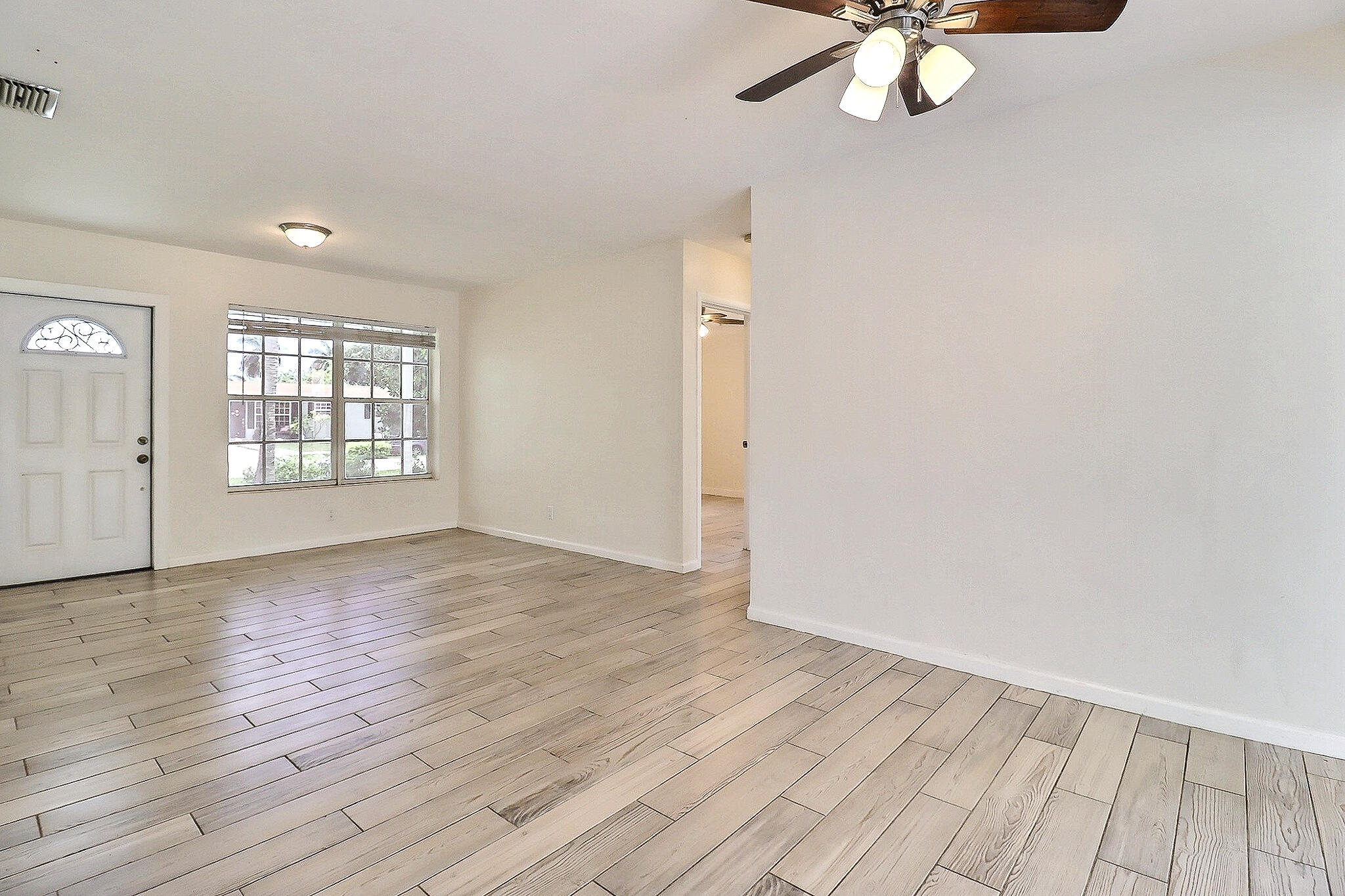 337 Mid Pines Road Palm Springs, FL 33461 - Photo 7 of 32 5fd7fa361a2c45f0a459f54f21f876d6b3716227