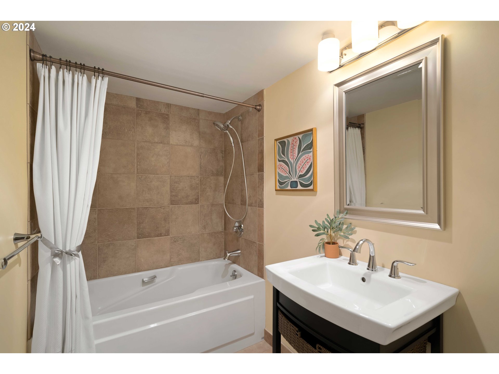 6625 West Burnside Road, Unit 255 Portland, OR 97225 - Photo 11 of 41 Gallery Image 11