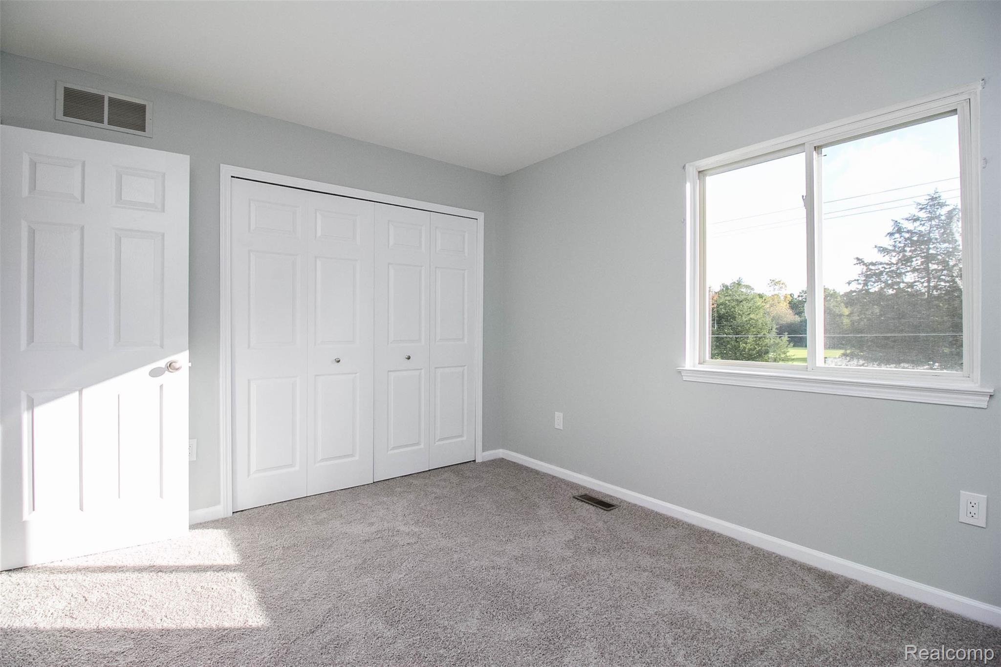 6715 Rickett Road Brighton, MI 48116 - Photo 22 of 28 25.jpg