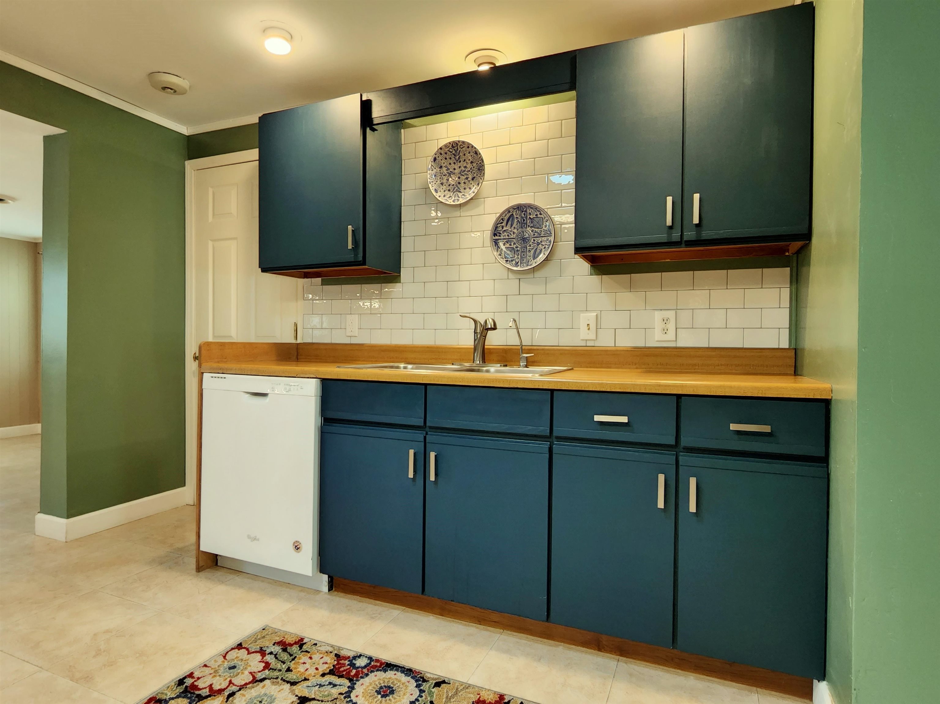 1190 Cheesman Road St. Louis, MI 48880 - Photo 10 of 35 1903717-9.JPG