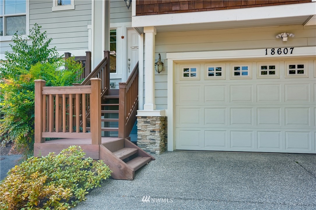 18607 95th Avenue Northeast Bothell, WA 98011 - Photo 2 of 25 Gallery Image 2