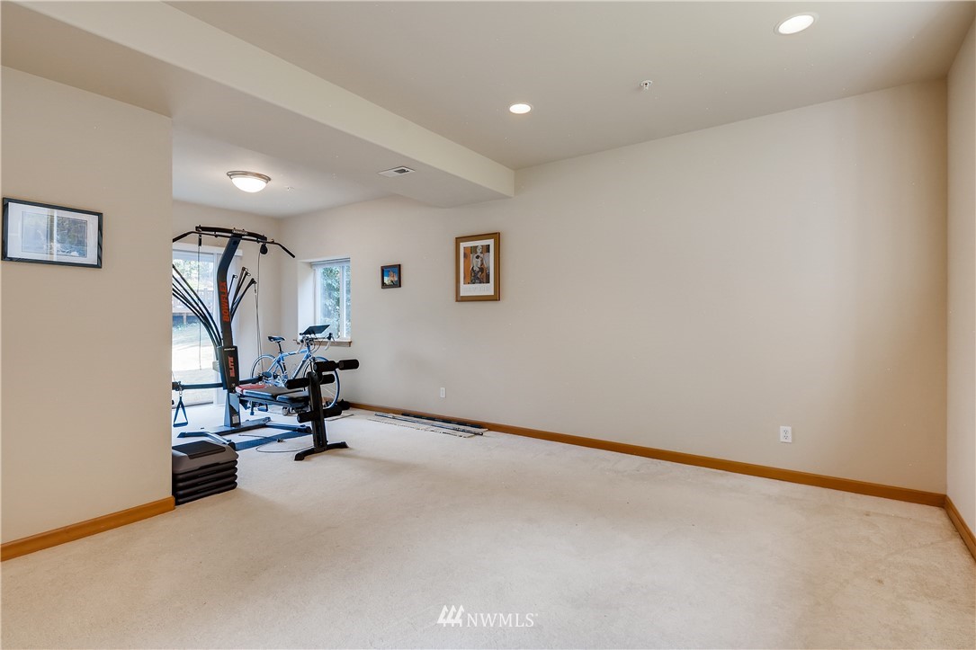 18607 95th Avenue Northeast Bothell, WA 98011 - Photo 19 of 25 Gallery Image 19