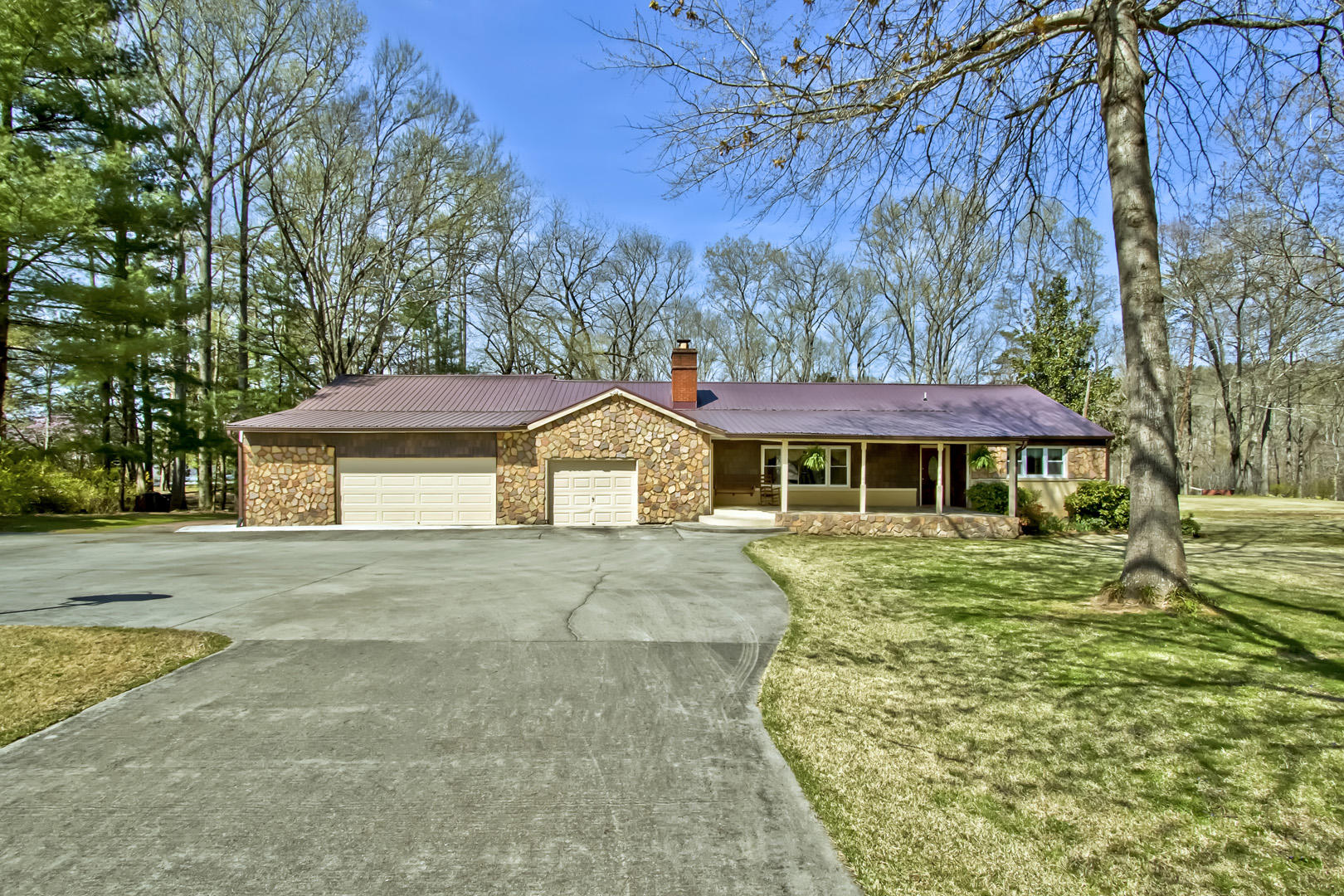 230 Mainsail Road Kingston, TN 37763 - Photo 1 of 40 01_MainsailRoad_230_Front