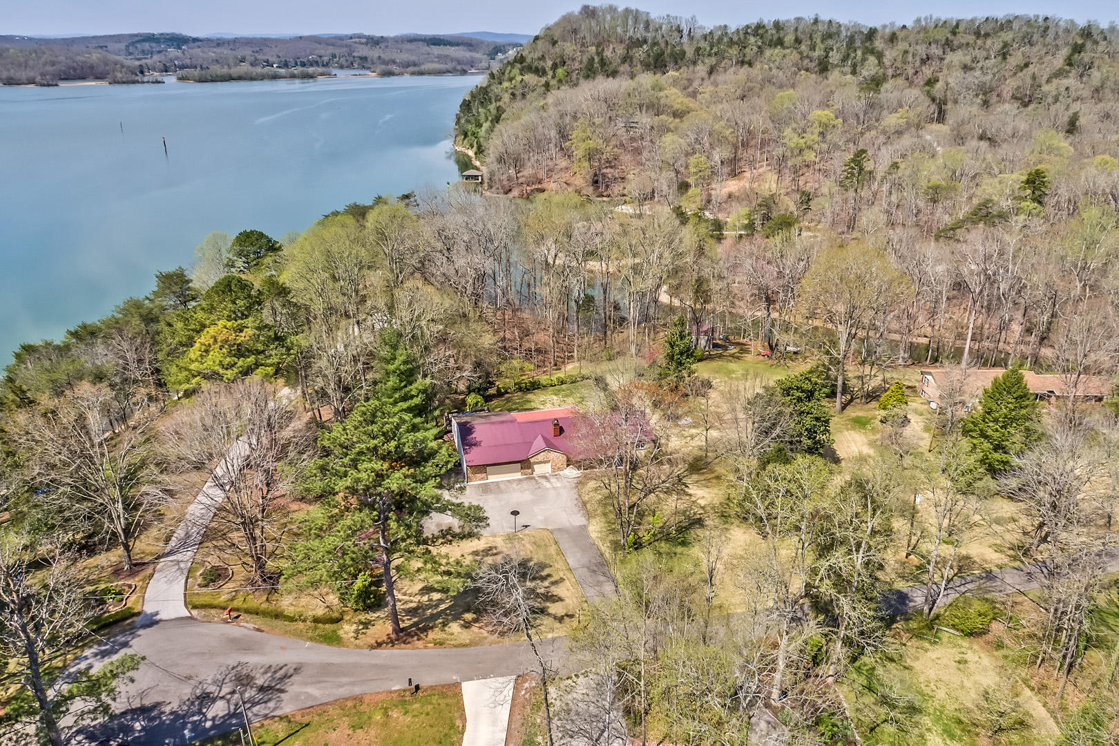 230 Mainsail Road Kingston, TN 37763 - Photo 2 of 40 02_MainsailRoad_230_FrontBirdseye