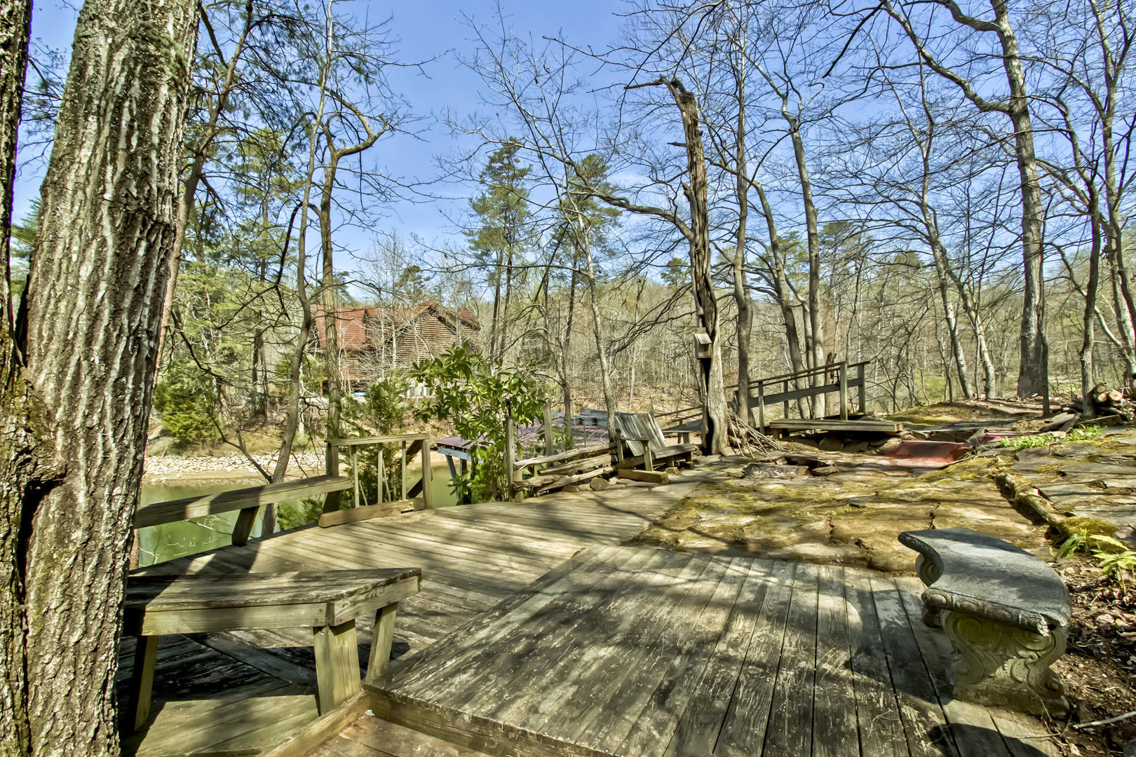 230 Mainsail Road Kingston, TN 37763 - Photo 33 of 40 33_MainsailRoad_230_LakeshoreDeck01