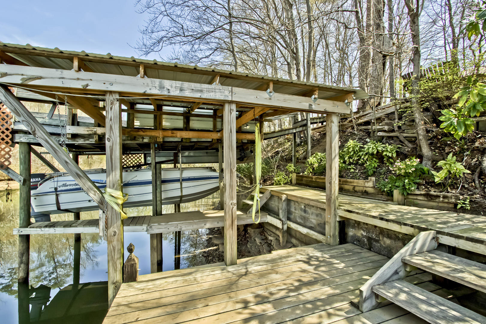 230 Mainsail Road Kingston, TN 37763 - Photo 36 of 40 36_MainsailRoad_230_Dock01