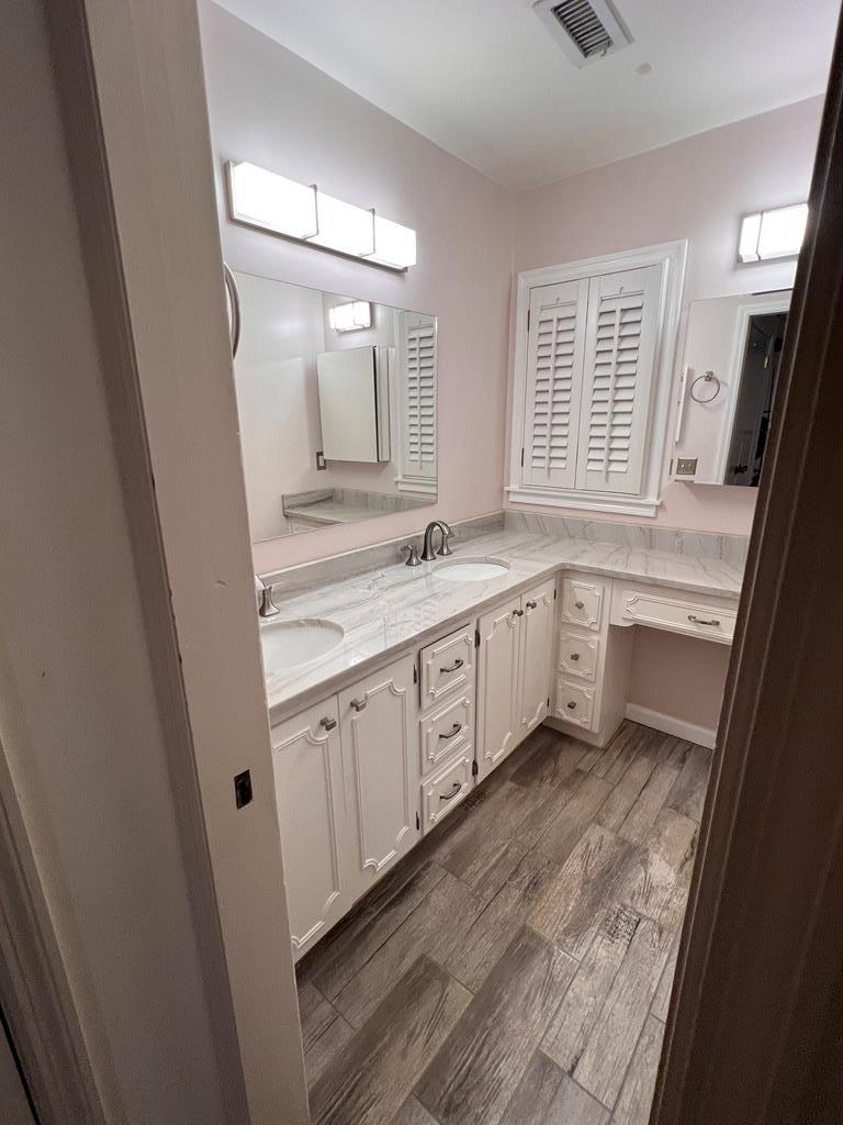 900 Richmond Road Dothan, AL 36303 - Photo 19 of 58 Primary Bathroom