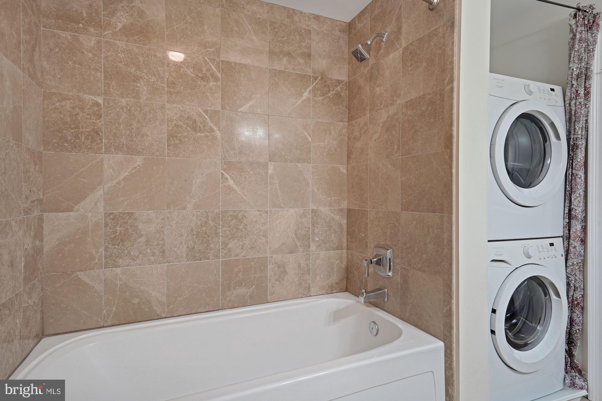 6301 Edsall Road, Unit 201 Alexandria, VA 22312 - Photo 27 of 40