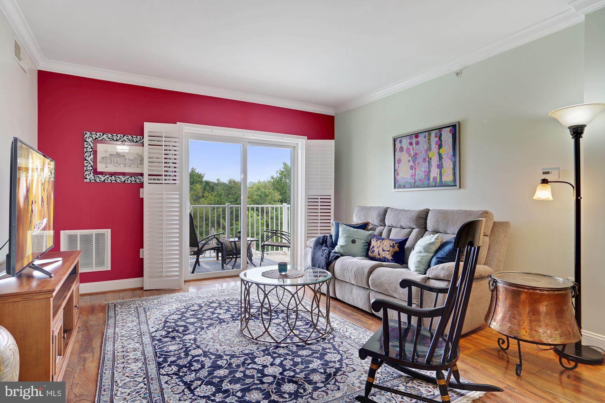 6301 Edsall Road, Unit 201 Alexandria, VA 22312 - Photo 4 of 40