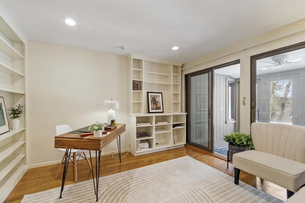 141 Chestnut Circle, Unit 141 Lincoln, MA 01773 - Photo 16 of 33