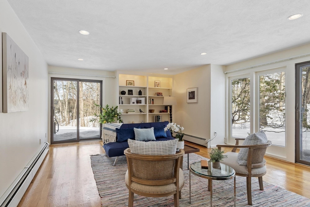 141 Chestnut Circle, Unit 141 Lincoln, MA 01773 - Photo 2 of 33