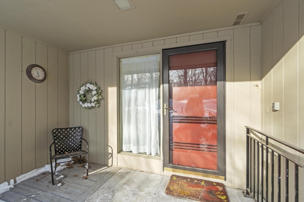 141 Chestnut Circle, Unit 141 Lincoln, MA 01773 - Photo 7 of 33