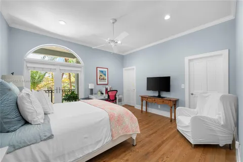 $14,995,000 | 814 West Dilido Drive, Miami Beach, FL 33139