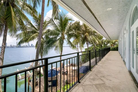 $14,995,000 | 814 West Dilido Drive, Miami Beach, FL 33139