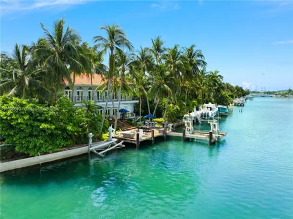 $16,995,000 | 814 West Dilido Drive, Miami Beach, FL 33139