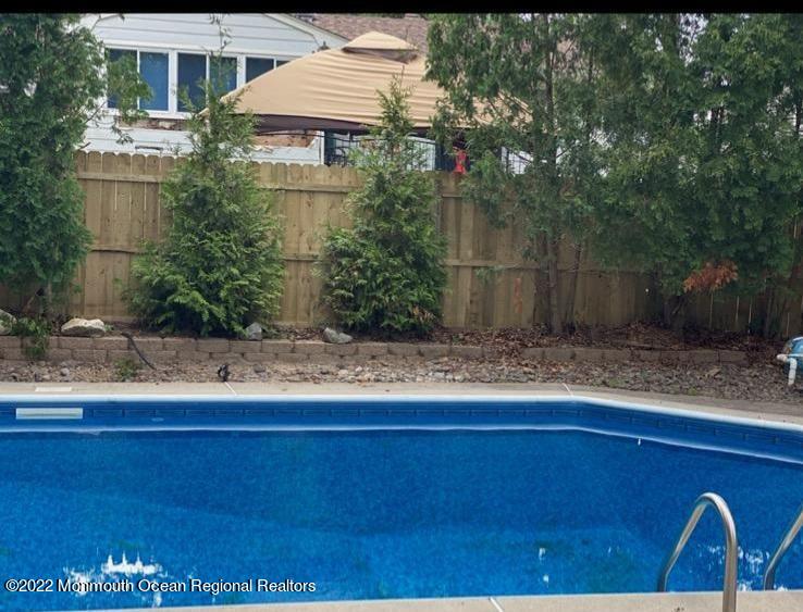 178 Sextant Road Manahawkin, NJ 08050 - Photo 8 of 21 3