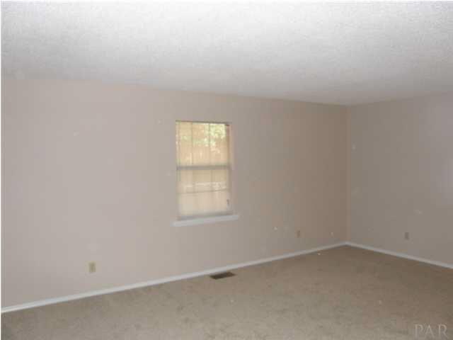 5045 Whitmire Road Milton, FL 32570 - Photo 12 of 18 Gallery Image 12