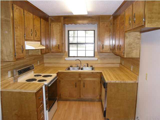 5045 Whitmire Road Milton, FL 32570 - Photo 6 of 18 Gallery Image 6
