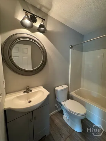 $1,850 | 900 Canyon Oak Loop, Richmond Hill, GA 31324