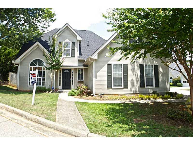 882 Ashwood Walk Decatur, GA 30030 - Photo 1 of 1 Exterior Front.