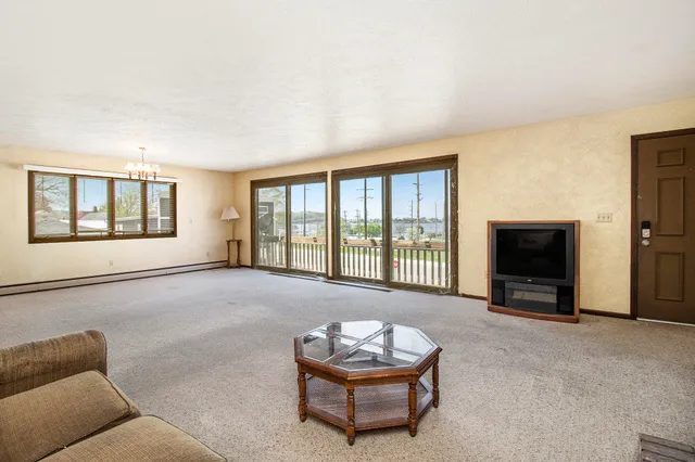 $345,000 | 929 South Washington Avenue, Ludington, MI 49431