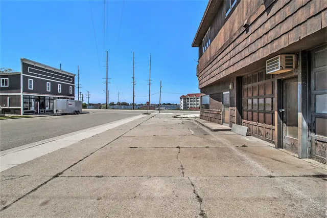 $345,000 | 929 South Washington Avenue, Ludington, MI 49431