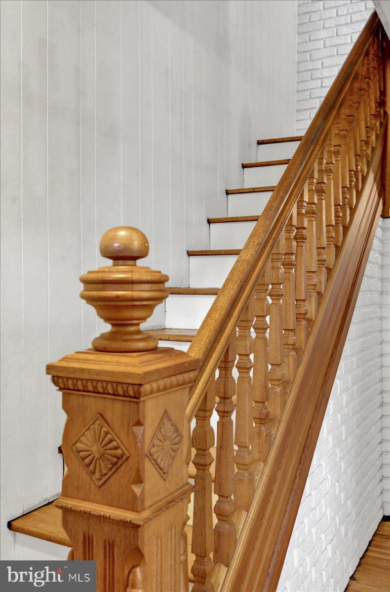 1374 Friedensburg Road Reading, PA 19606 - Photo 16 of 32 gorgeous wood