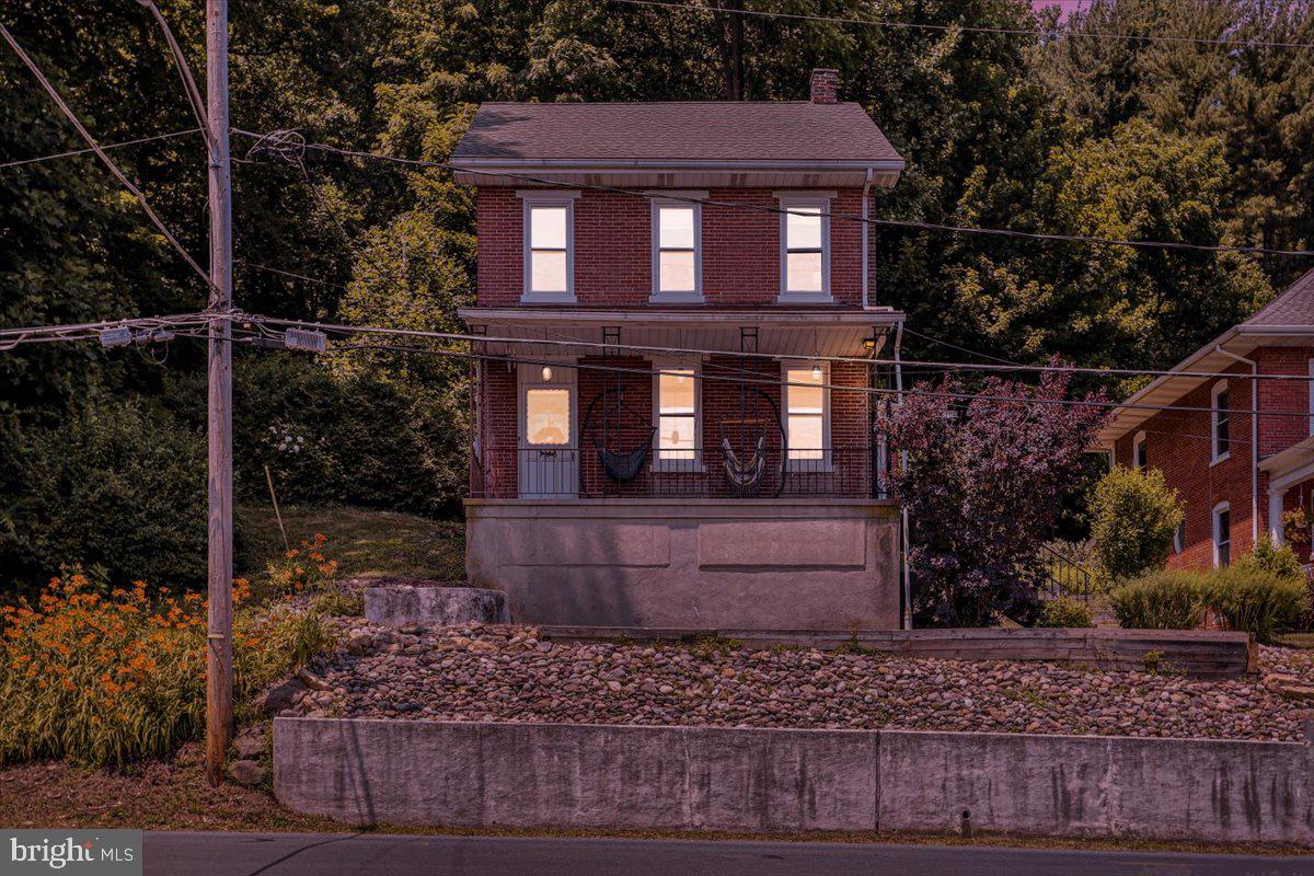 1374 Friedensburg Road Reading, PA 19606 - Photo 3 of 32 Gallery Image 3