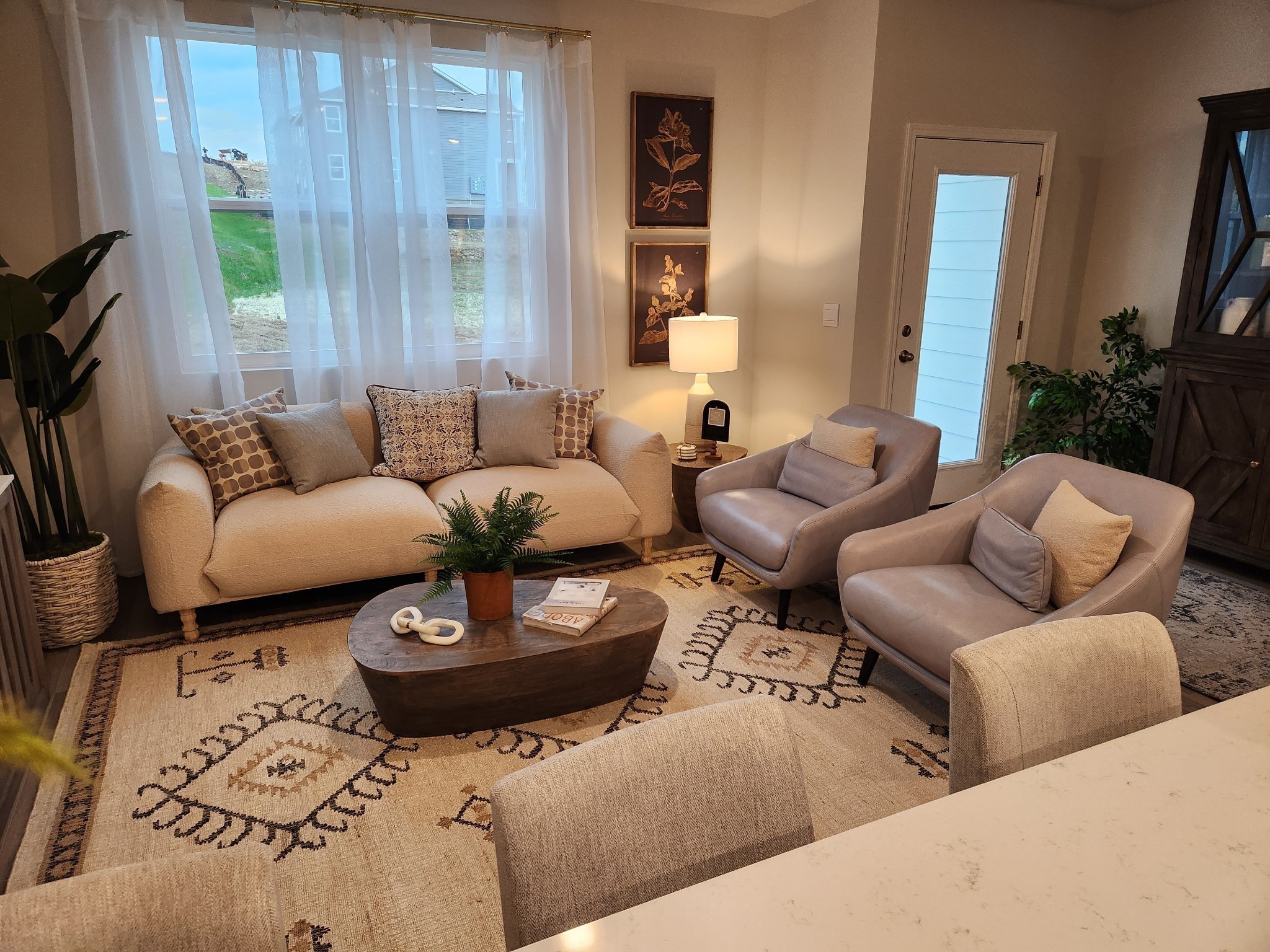 3064 Flyaway Lane Lebanon, TN 37090 - Photo 11 of 29 a living room with furniture and a flat screen tv