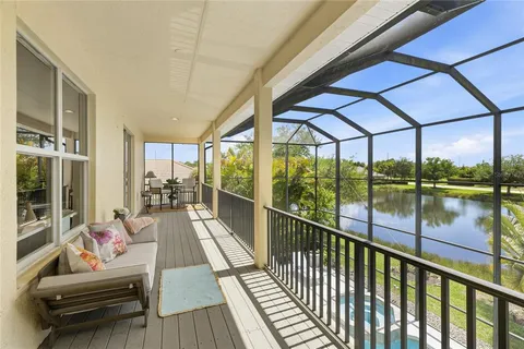 $1,049,500 | 6971 Scrub Jay Drive, Sarasota, FL 34241