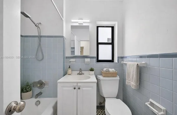 $3,500 | 3255 Southwest 60th Avenue, Miami, FL 33155